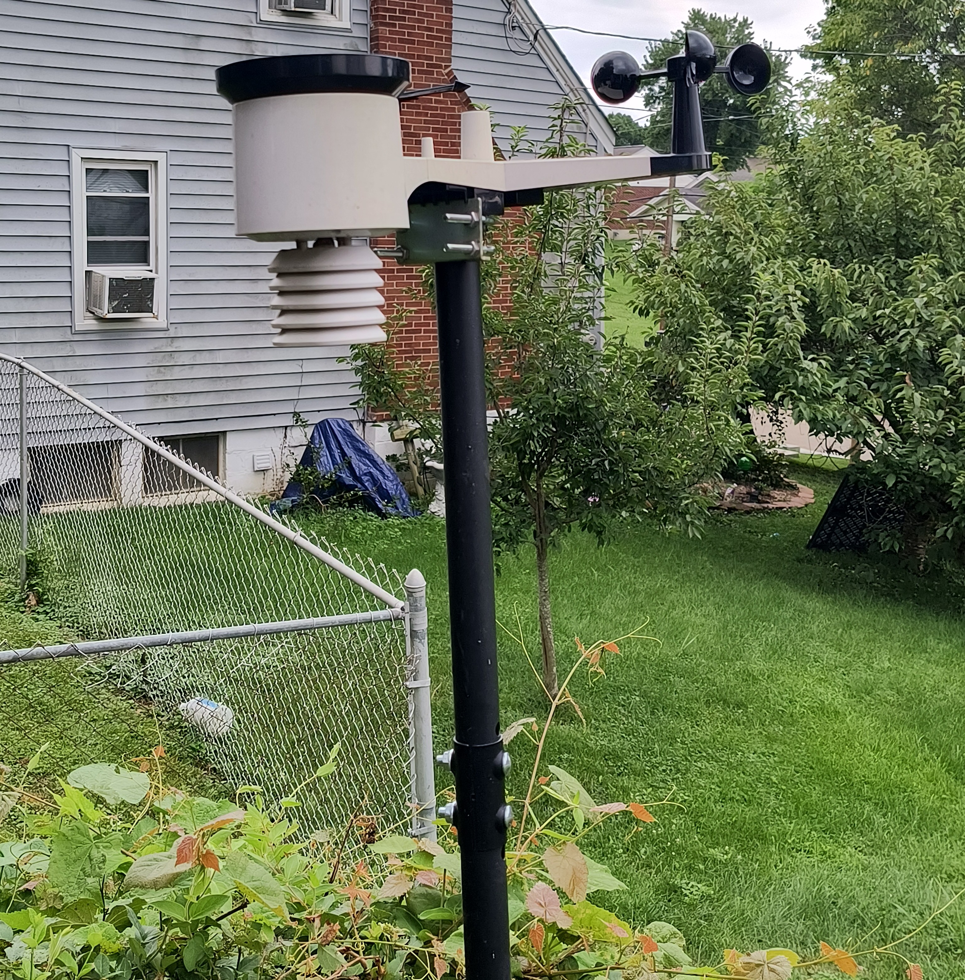 An Ambient Weather WS-2000 outdoor weather station